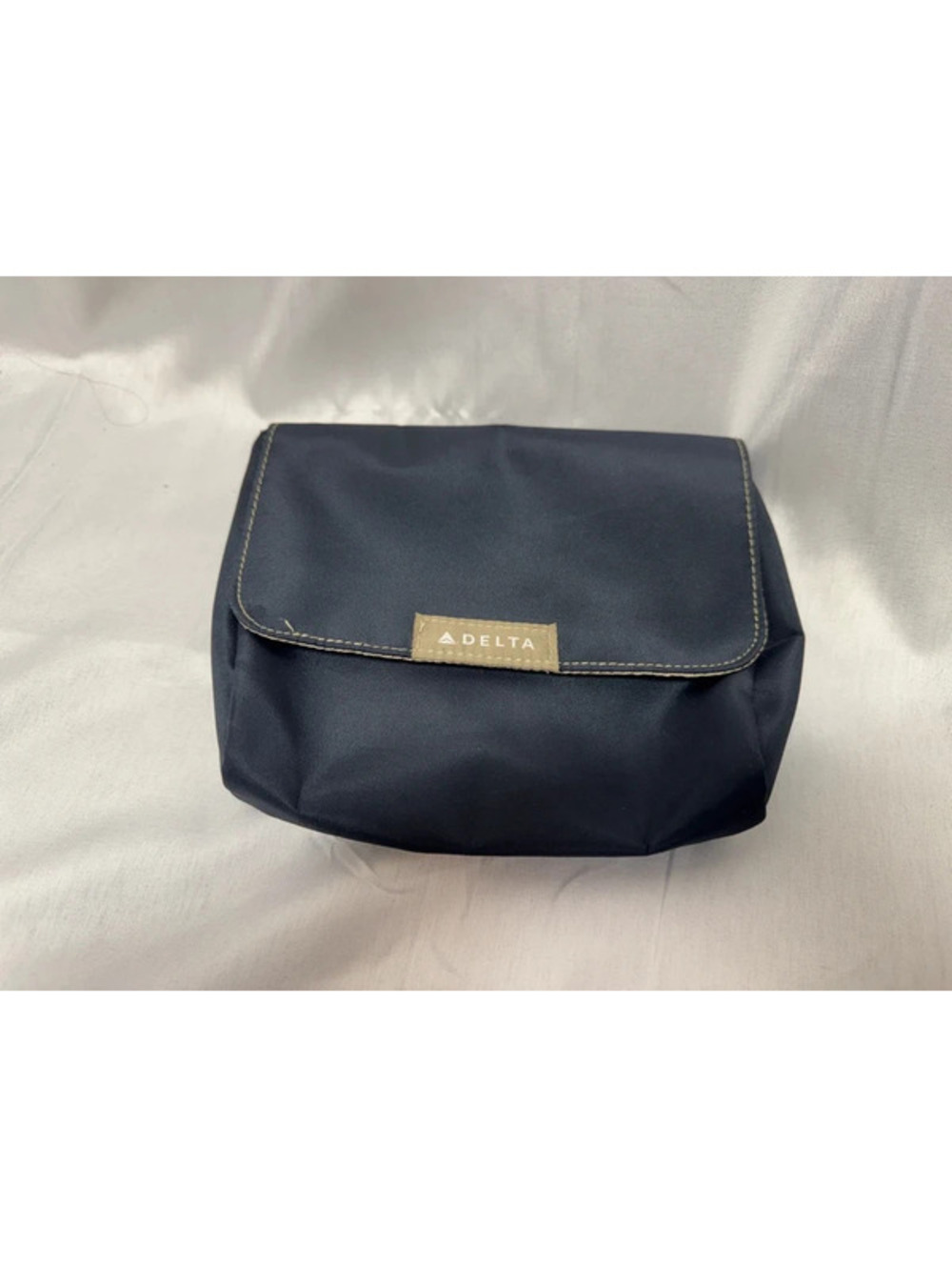 Delta airlines makeup bag